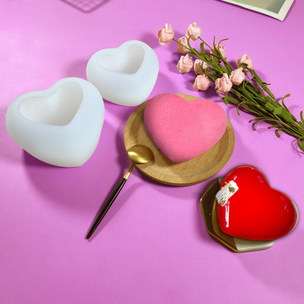 Heart-Shaped Silicone Candle Mold - Image 7