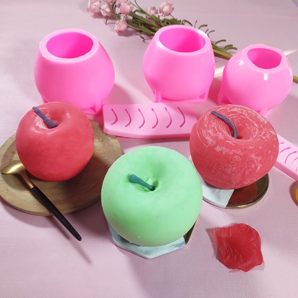 Christmas Eve Apple-Shaped Silicone Candle Mold - Image 2