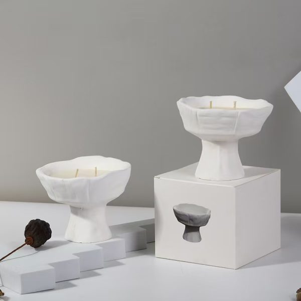 Luxury Goblet Soy Scented Candle – Elegant Plaster Design - Image 6